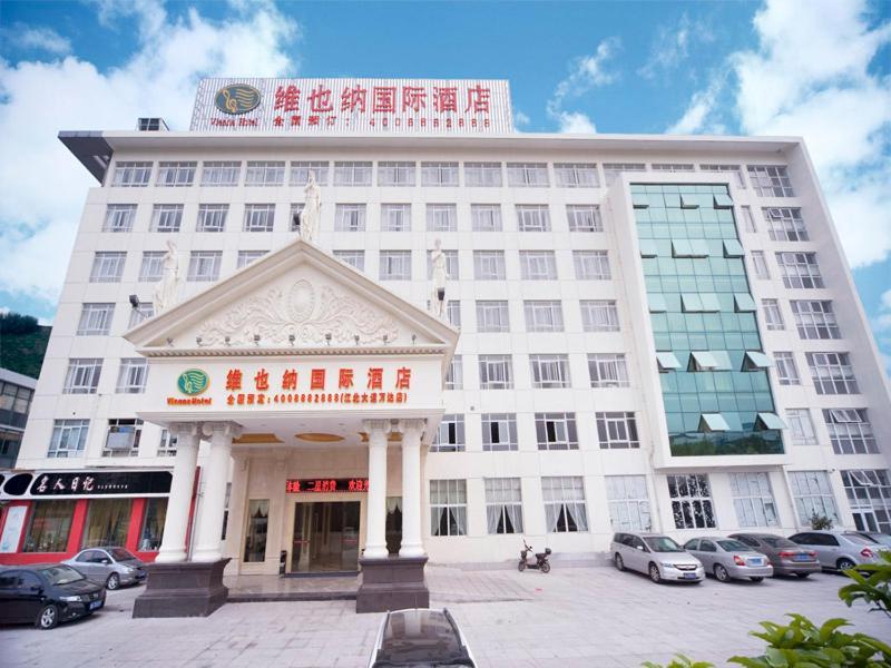 Vienna International Hotel Ningbo Wanda Eksteriør billede